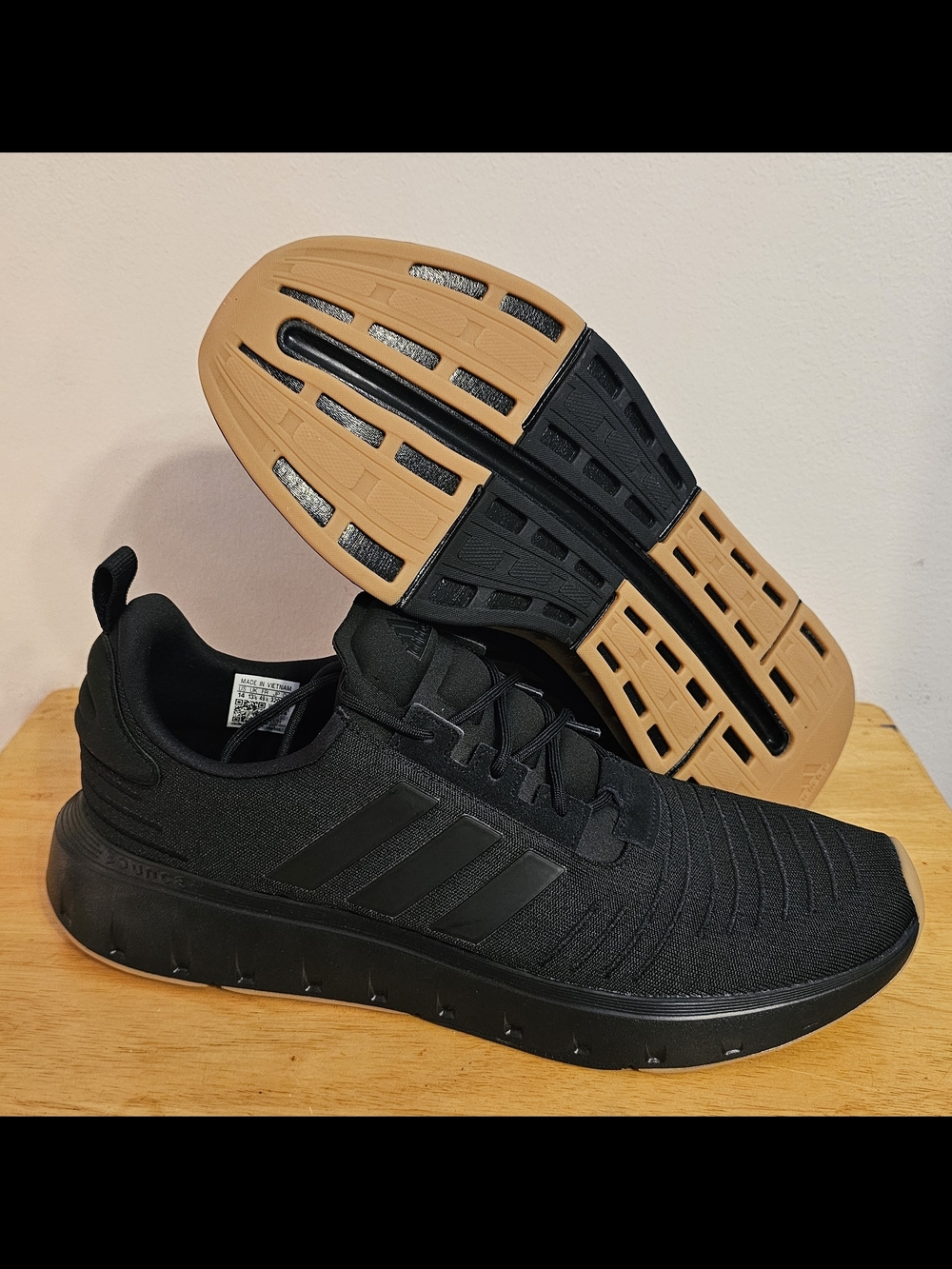 Size 14- Adidas Swift Run Black Gum Unworn Blk Marker On Bottom Of  Right Shoe
